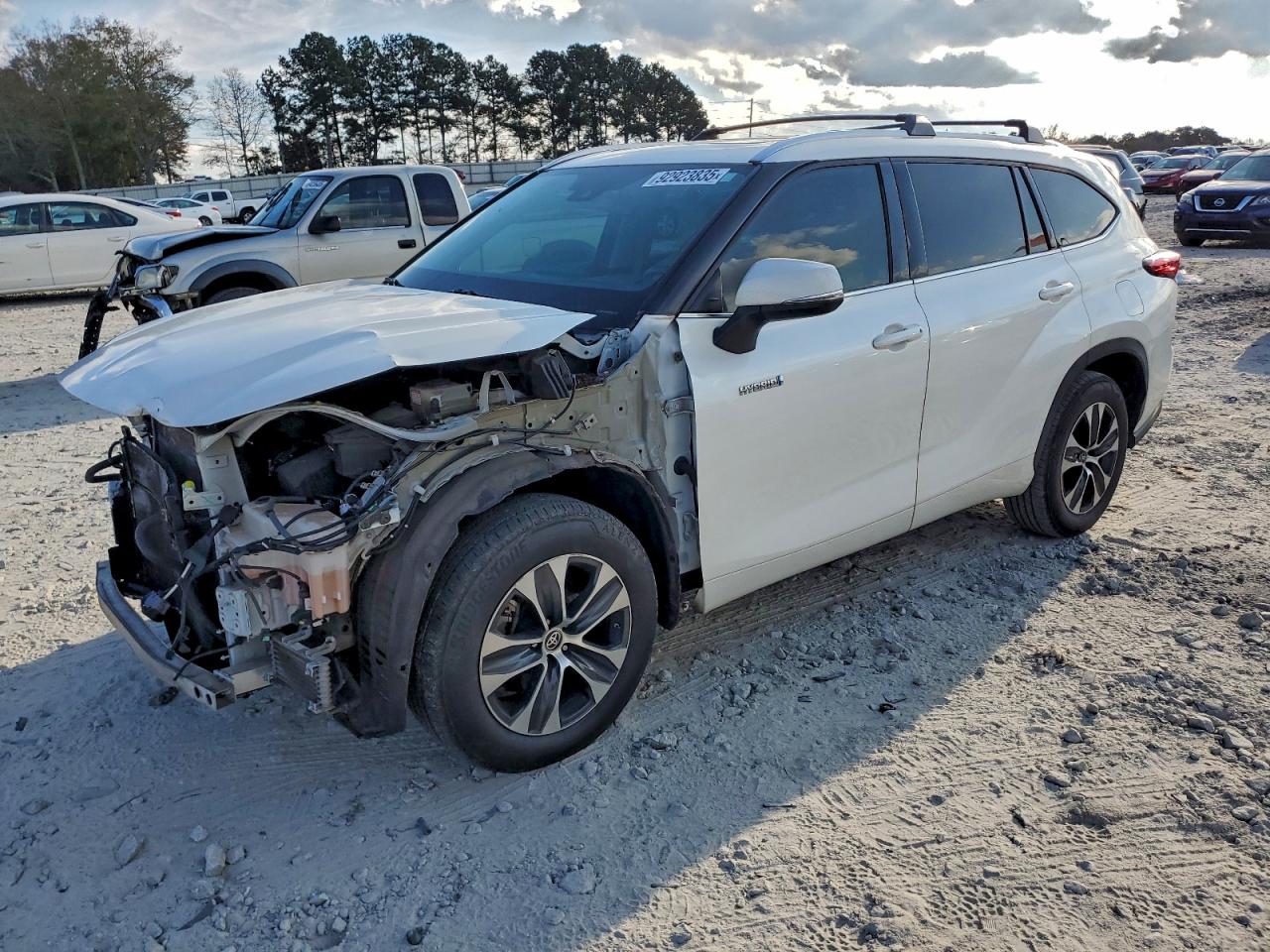 TOYOTA HIGHLANDER HYBRID XLE