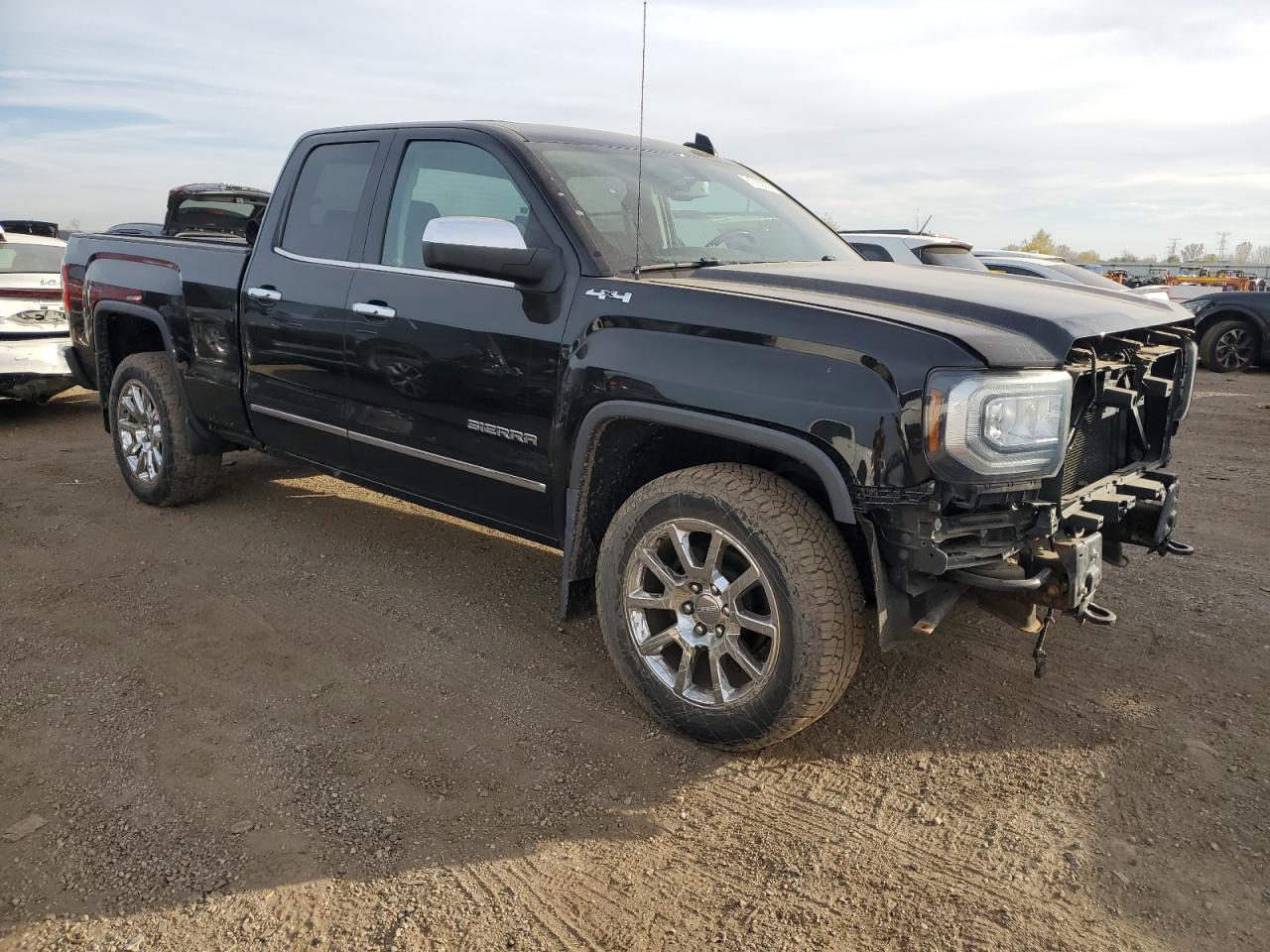 GMC SIERRA K1500 SLT