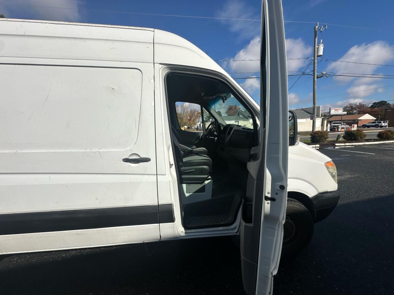 Lot #3287555032 2008 DODGE SPRINTER 2