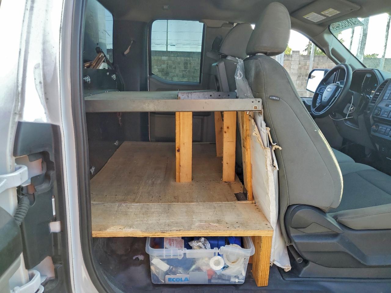 FORD F-150 SUPER CAB