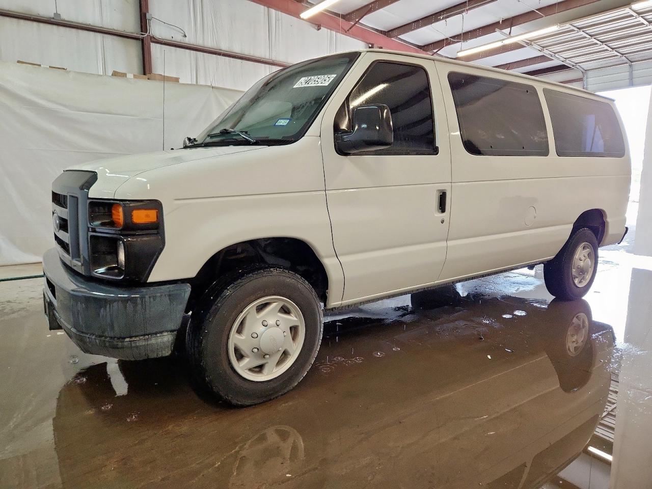 FORD ECONOLINE E350 SUPER DUTY WAGON