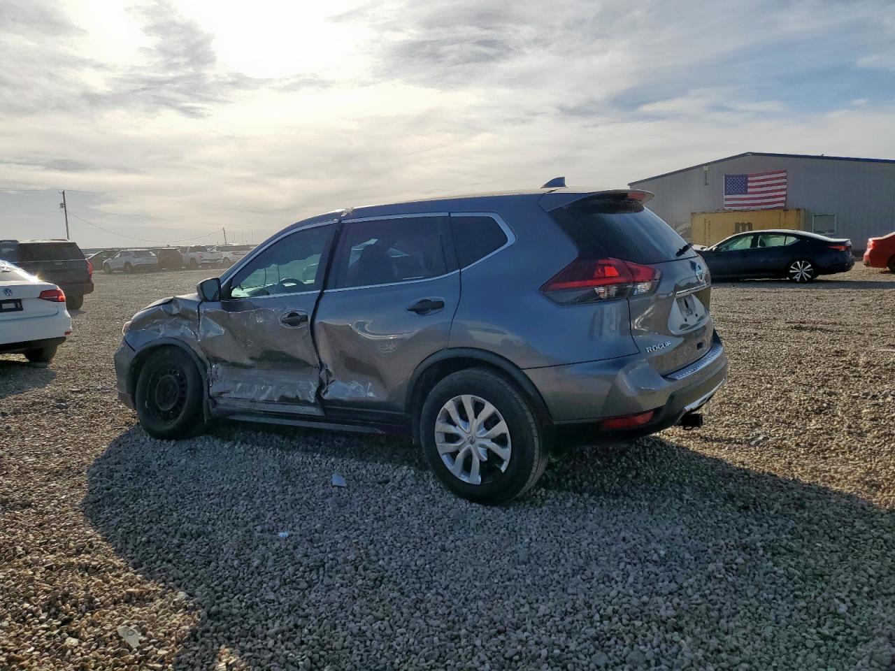 Lot #3312479678 2018 NISSAN ROGUE S