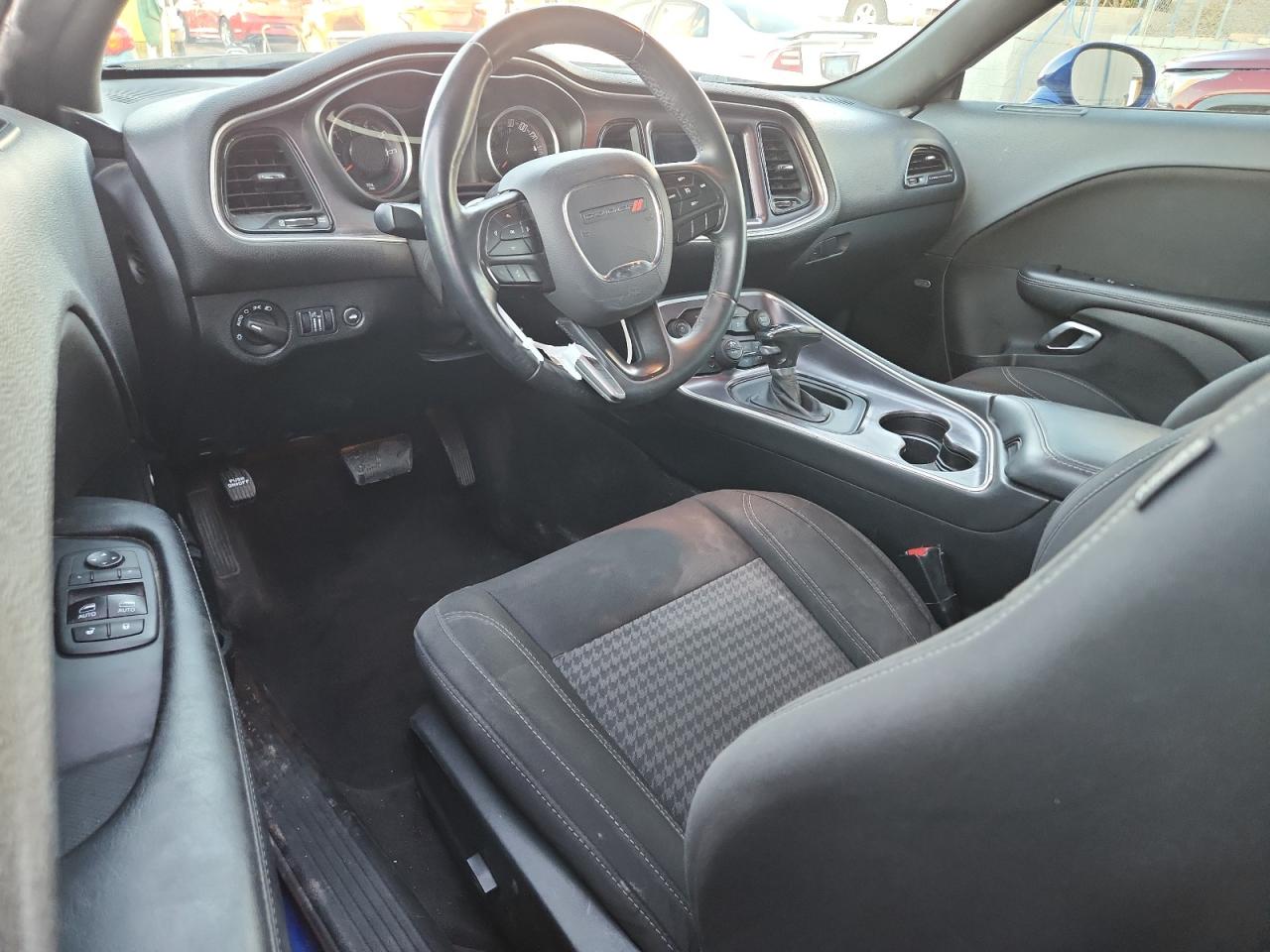 DODGE CHALLENGER SXT