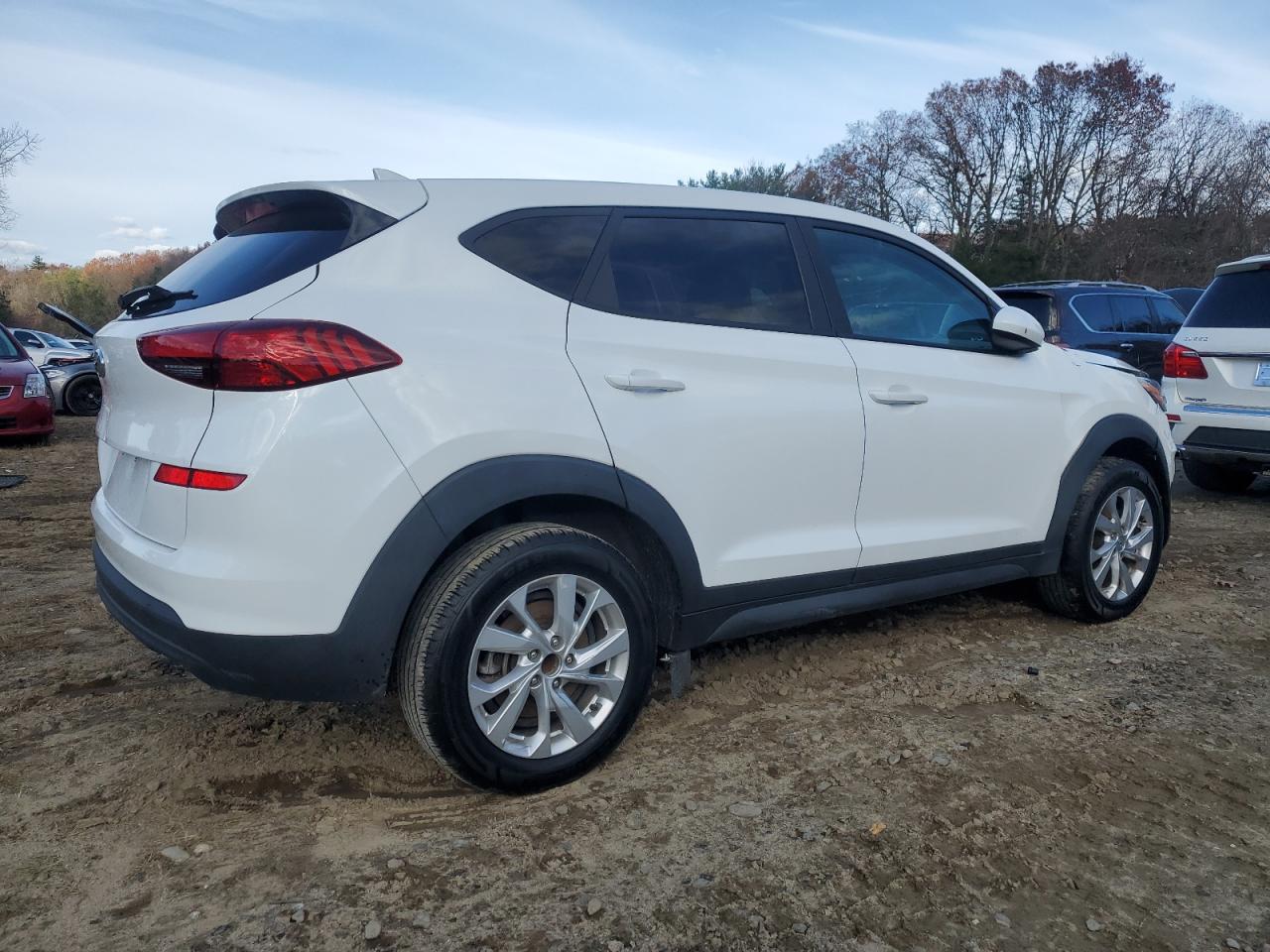 HYUNDAI TUCSON SE
