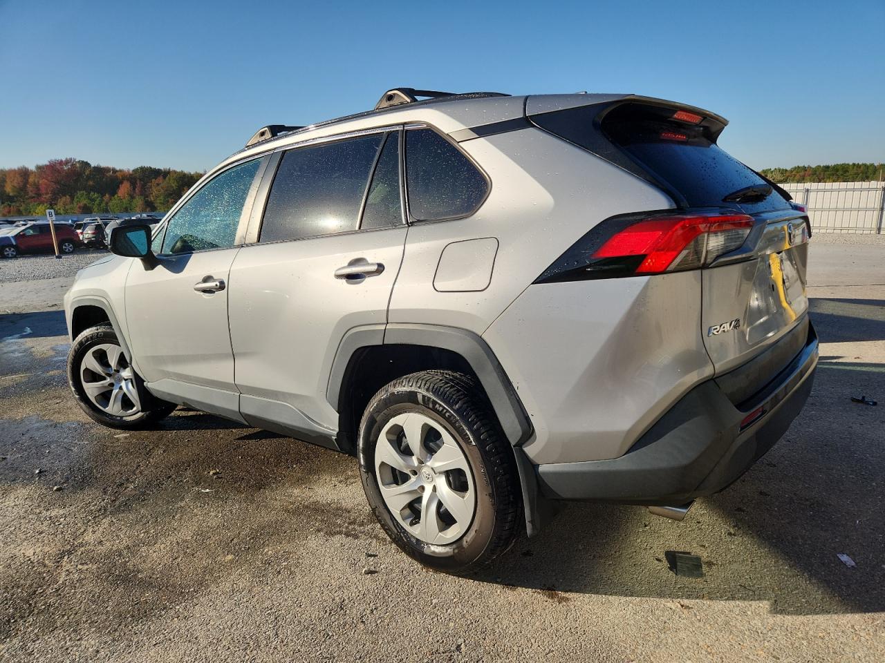 TOYOTA RAV4 LE