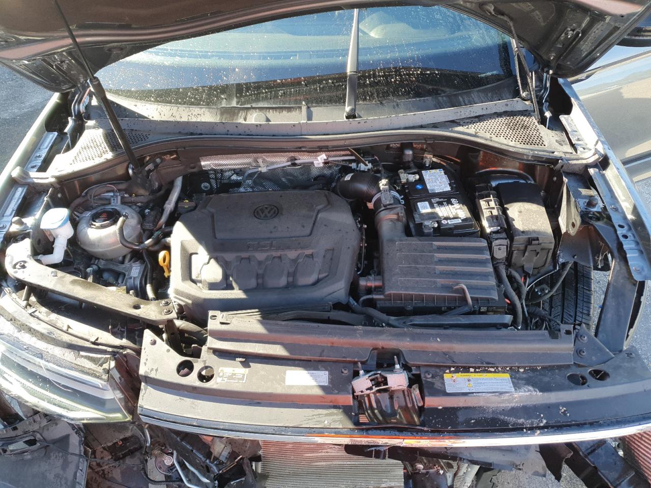 VOLKSWAGEN TIGUAN SE R-LINE BLACK