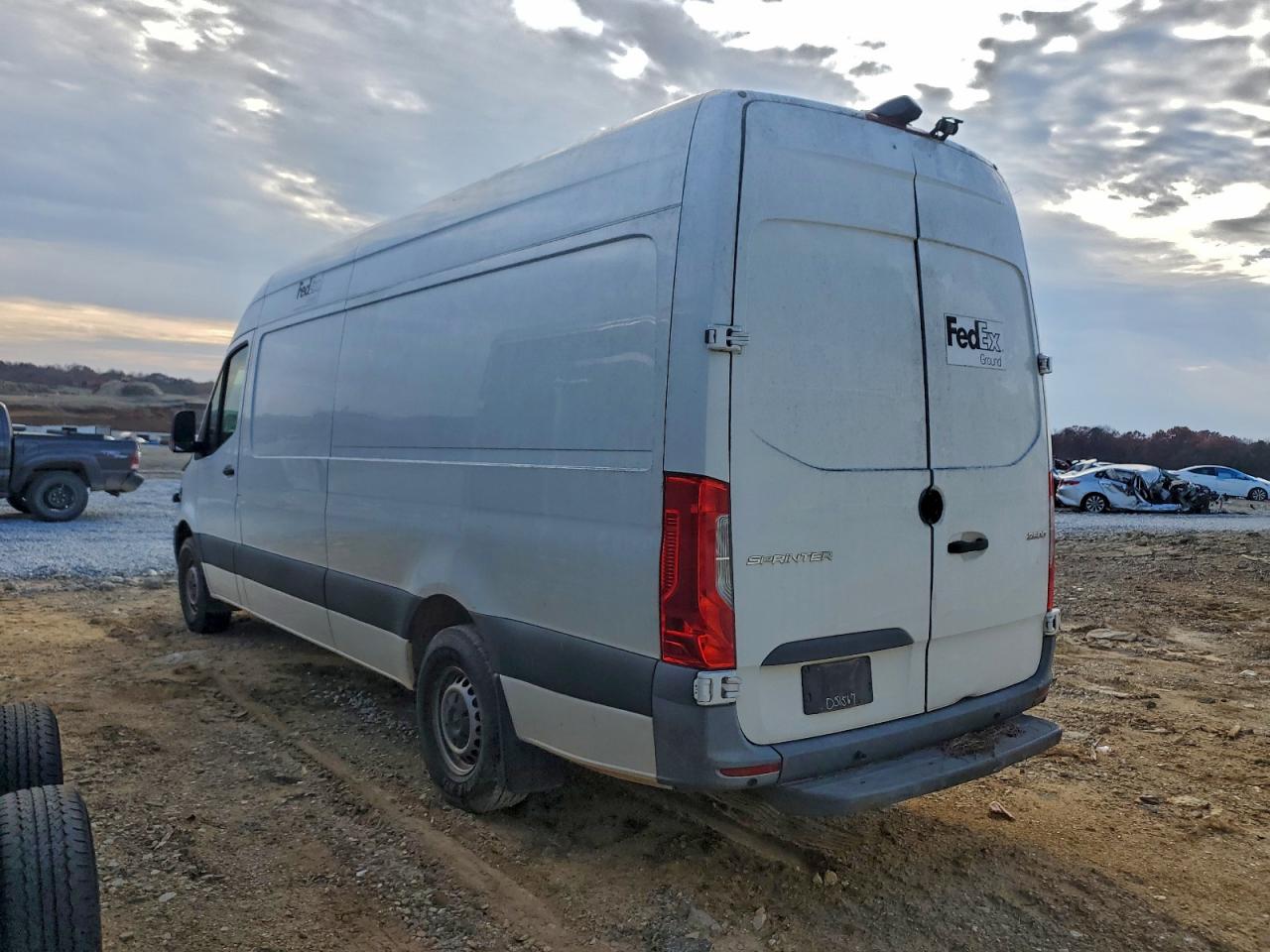 MERCEDES-BENZ SPRINTER 2500