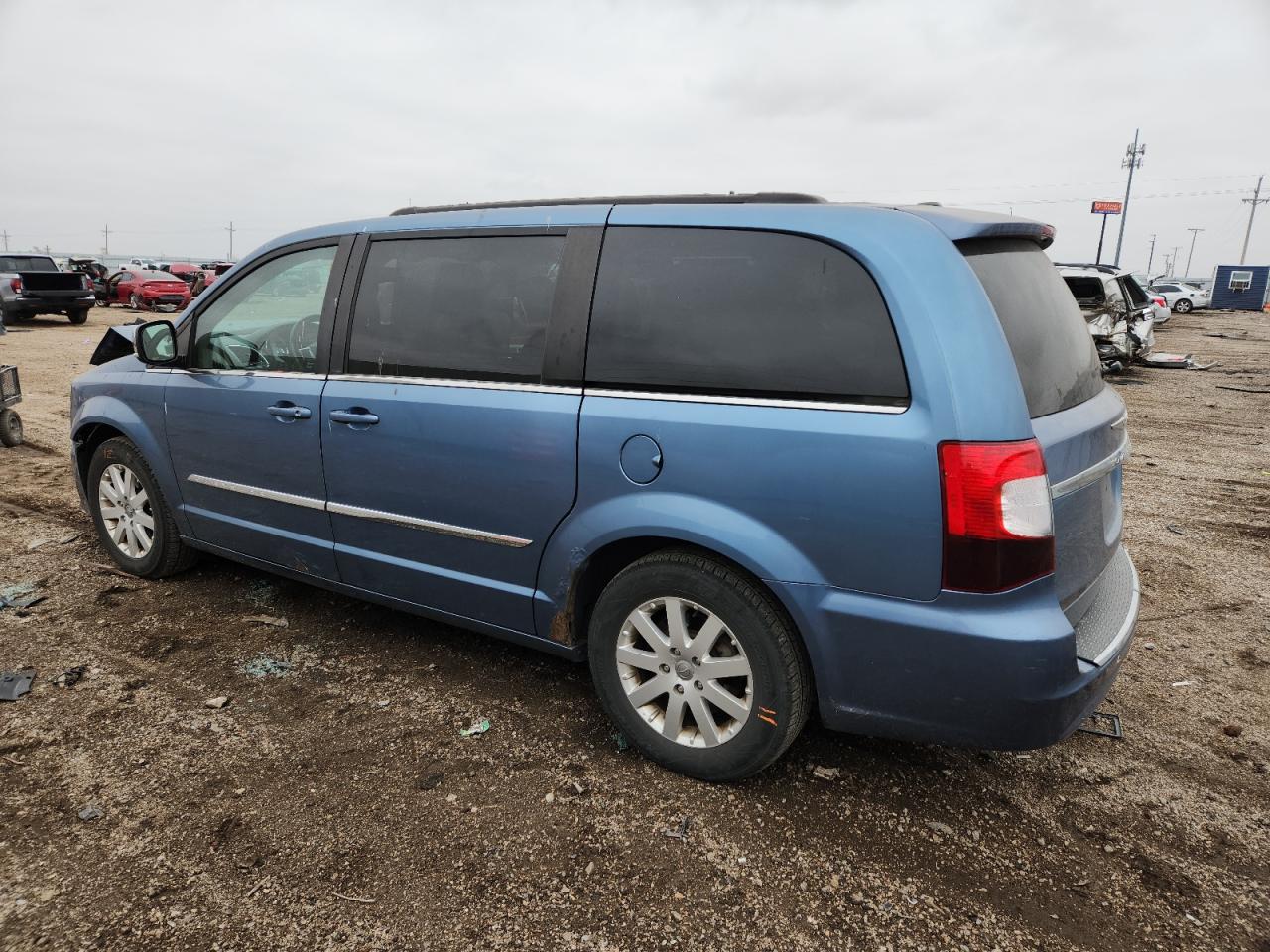 CHRYSLER TOWN & COUNTRY TOURING L