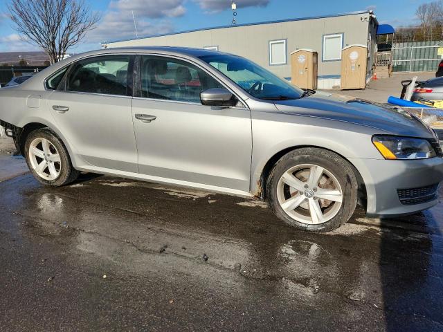 2013 VOLKSWAGEN PASSAT SE #3298109182