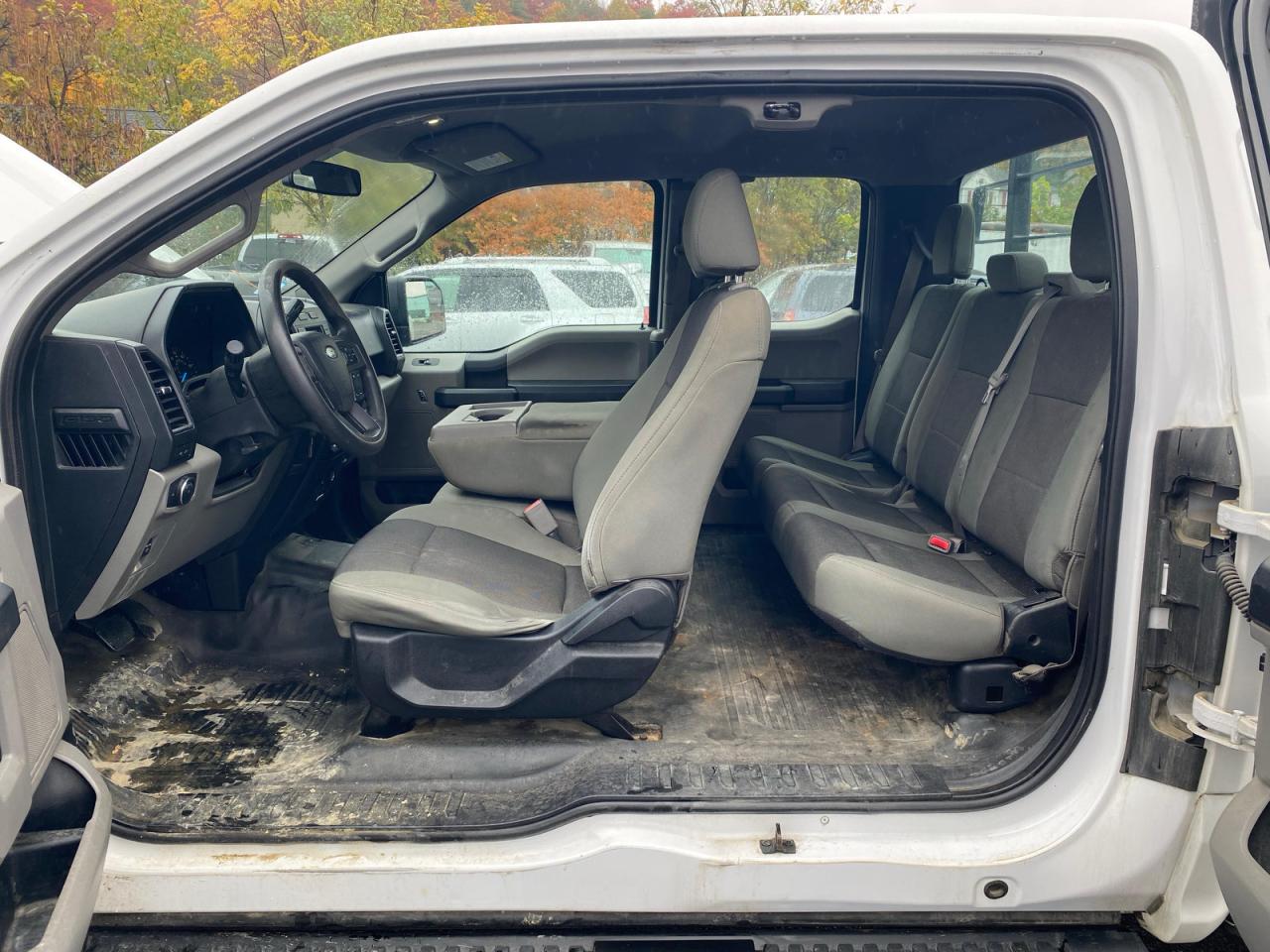 FORD F-150 SUPER CAB