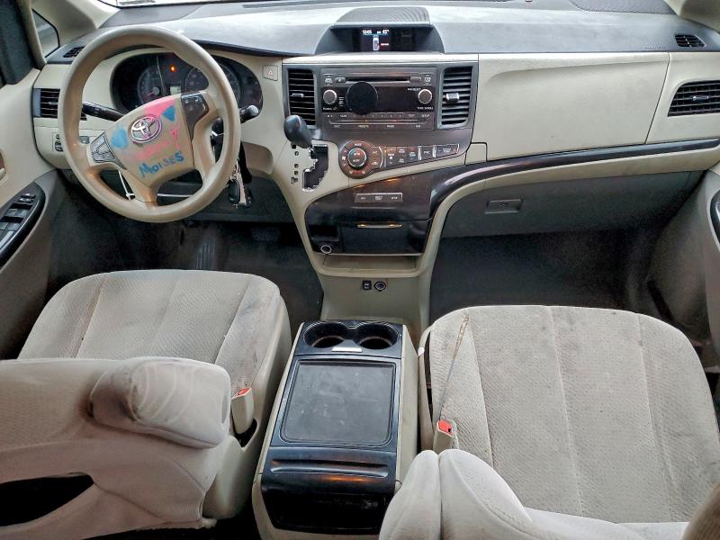 2014 TOYOTA SIENNA LE #3303726429