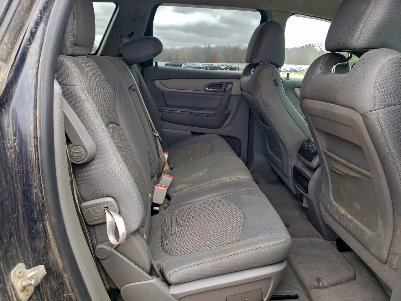 CHEVROLET TRAVERSE LT