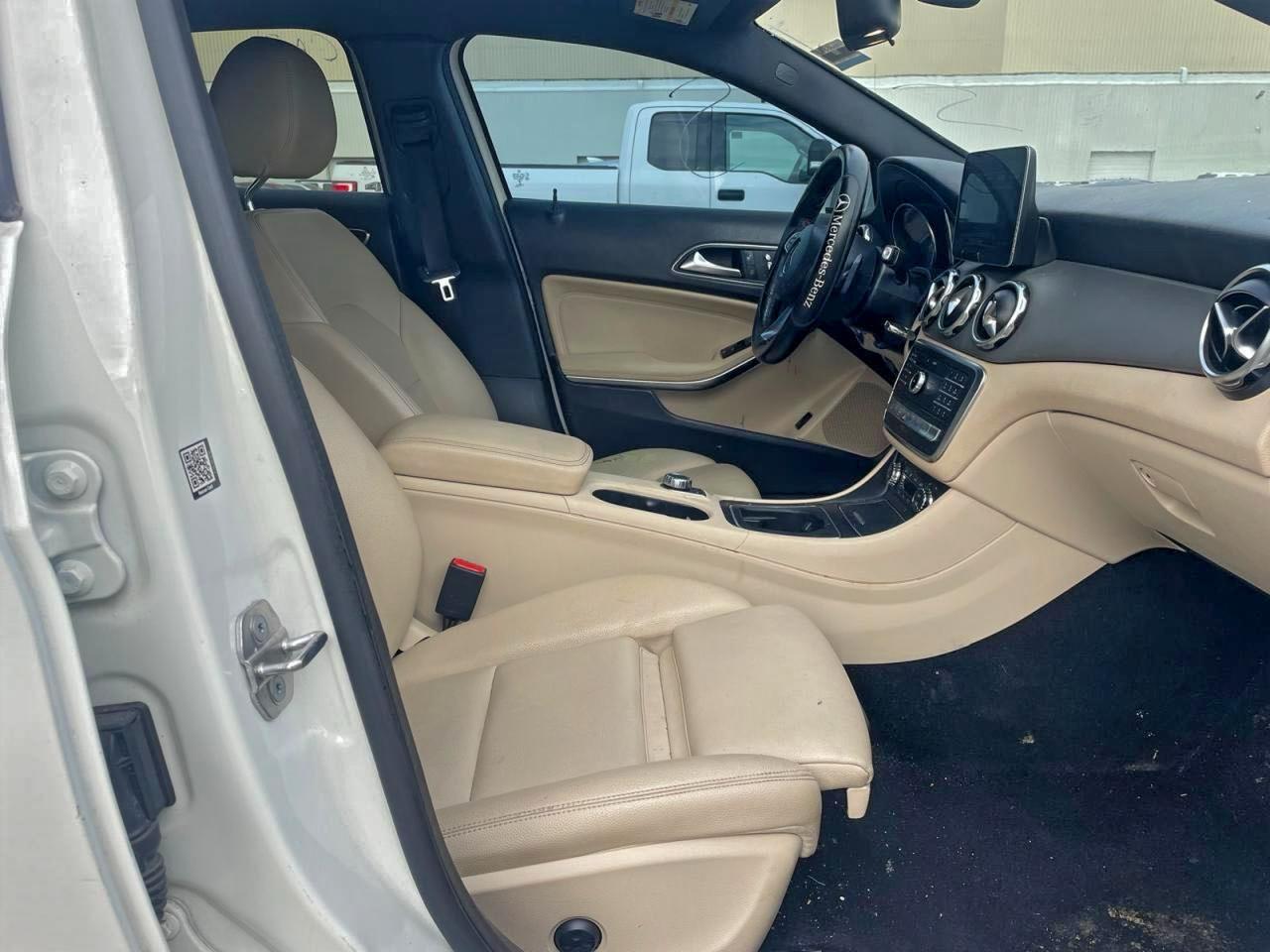 MERCEDES-BENZ GLA-CLASS 250 4MATIC