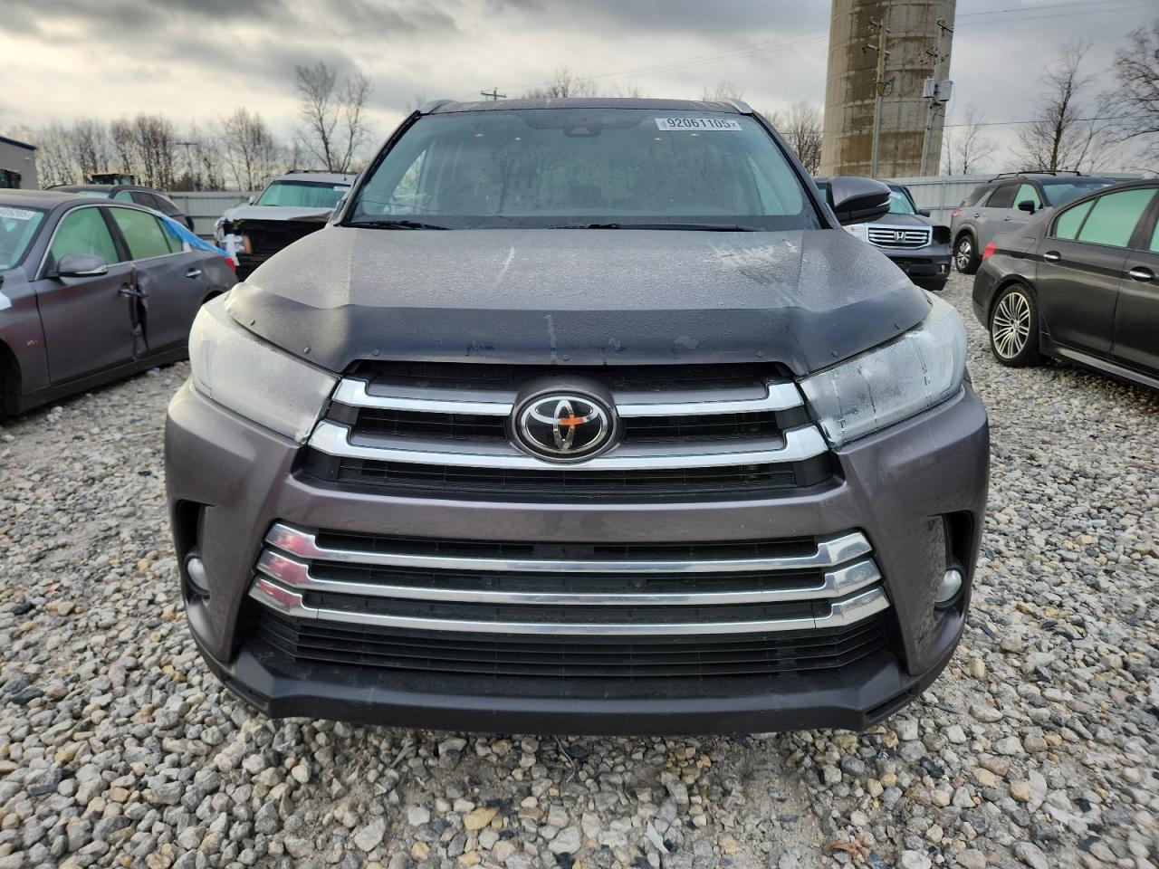 TOYOTA HIGHLANDER SE
