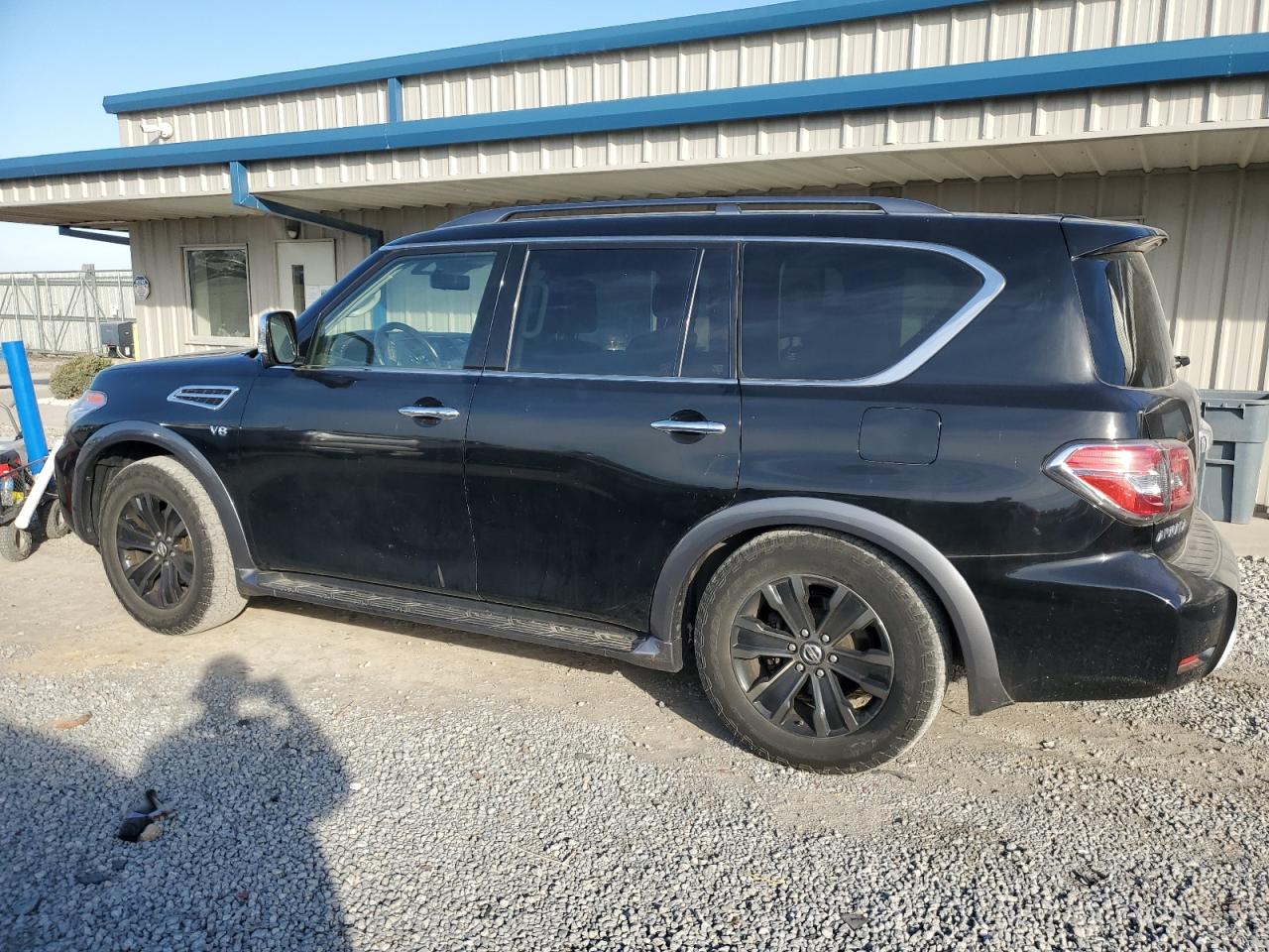 NISSAN ARMADA SV