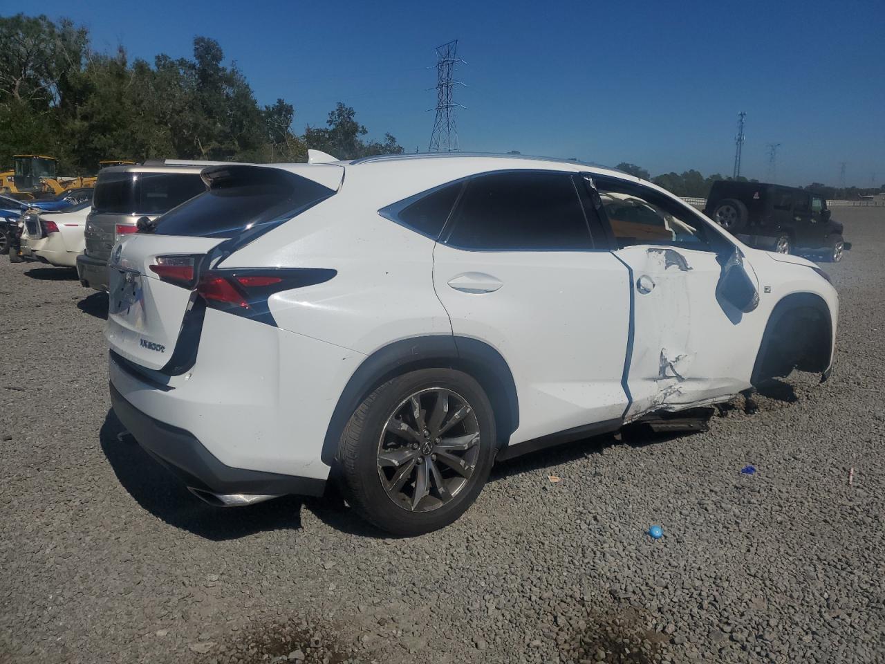 LEXUS NX 200T BASE