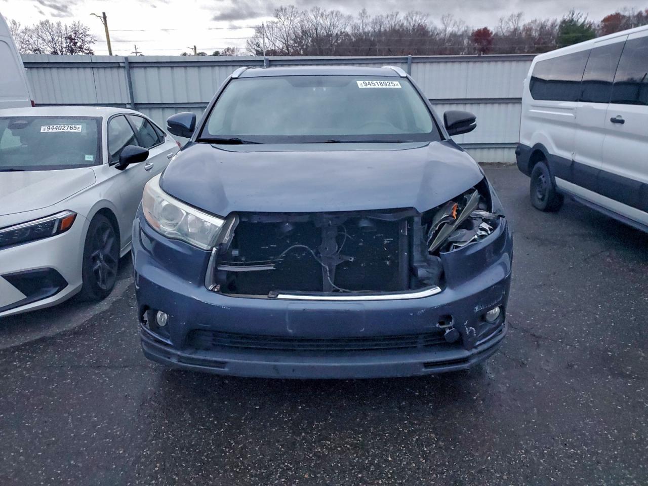 TOYOTA HIGHLANDER XLE