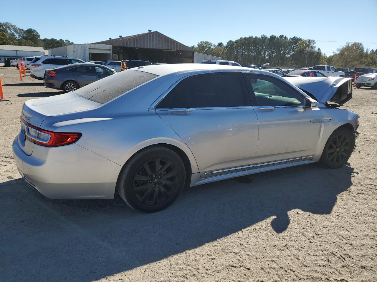 LINCOLN CONTINENTAL PREMIERE