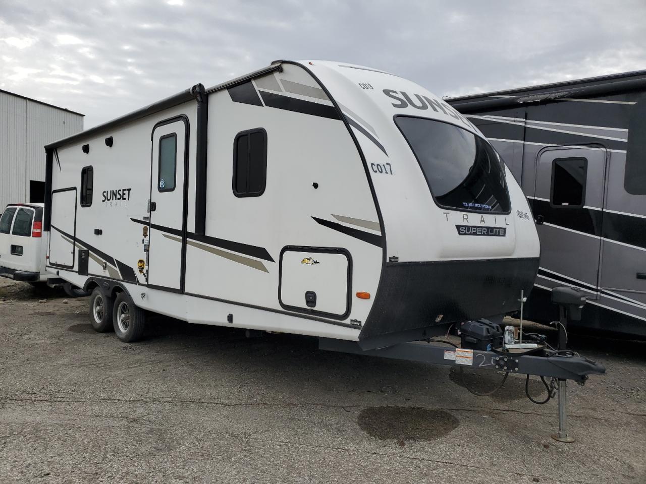 Lot #3287543998 2022 KUTB CROSSROAD SUNSET