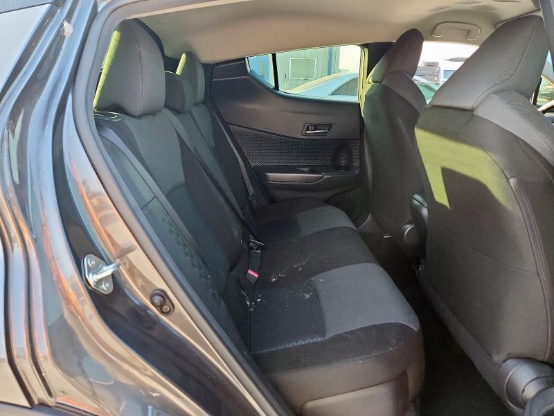 2020 TOYOTA C-HR XLE #3316109280