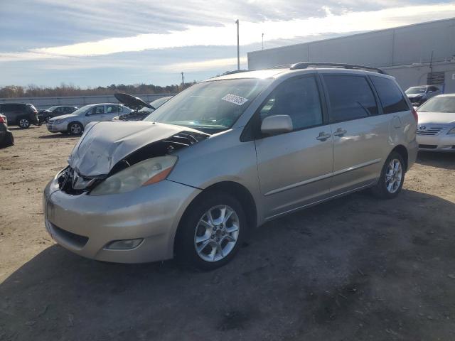 Global Auto Auctions: 2006 TOYOTA SIENNA XLE