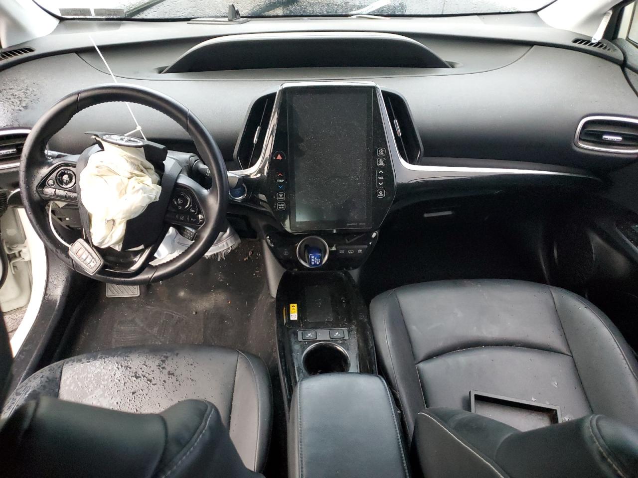 TOYOTA PRIUS PRIME LE