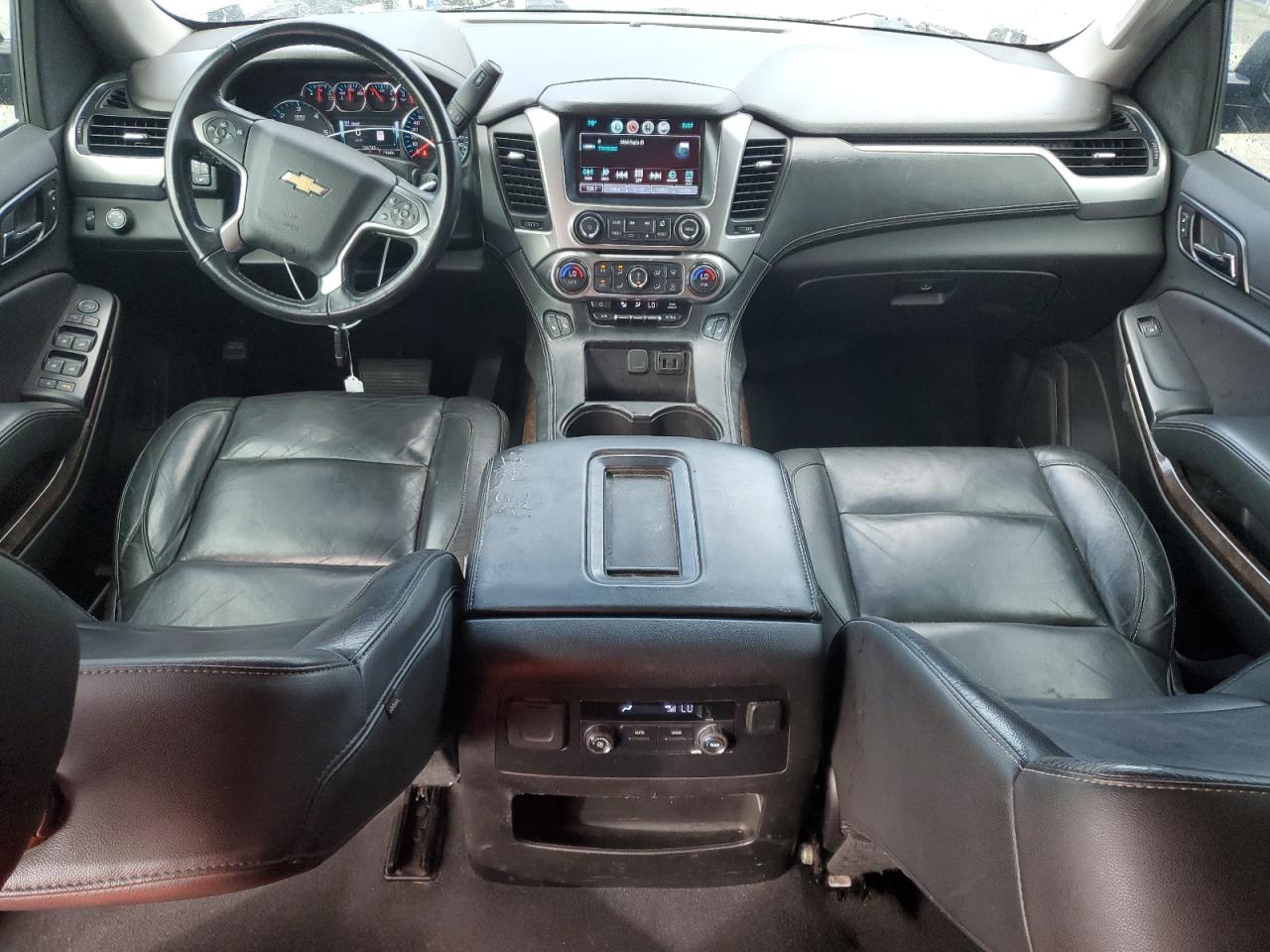 CHEVROLET SUBURBAN C1500 LT