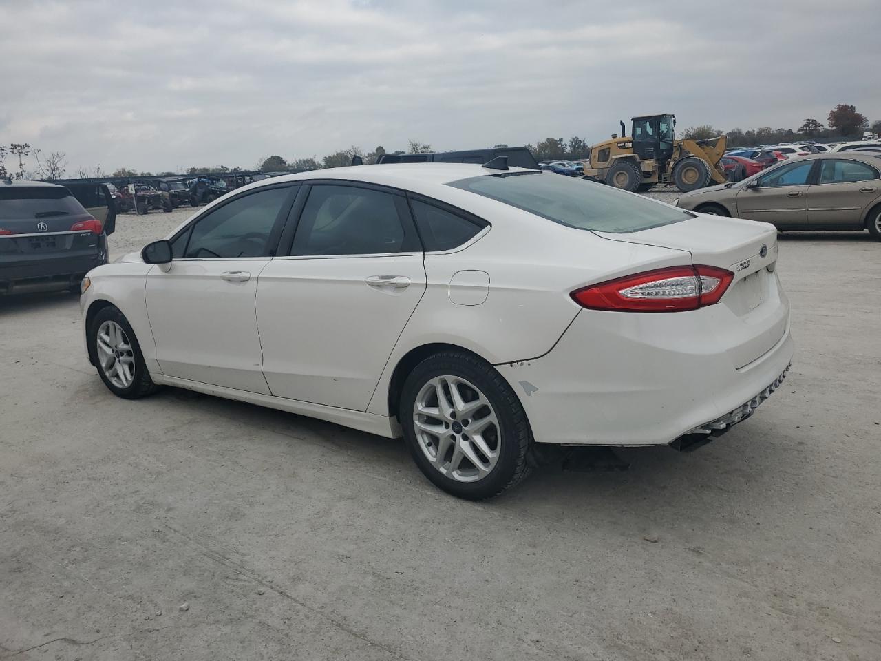 FORD FUSION SE