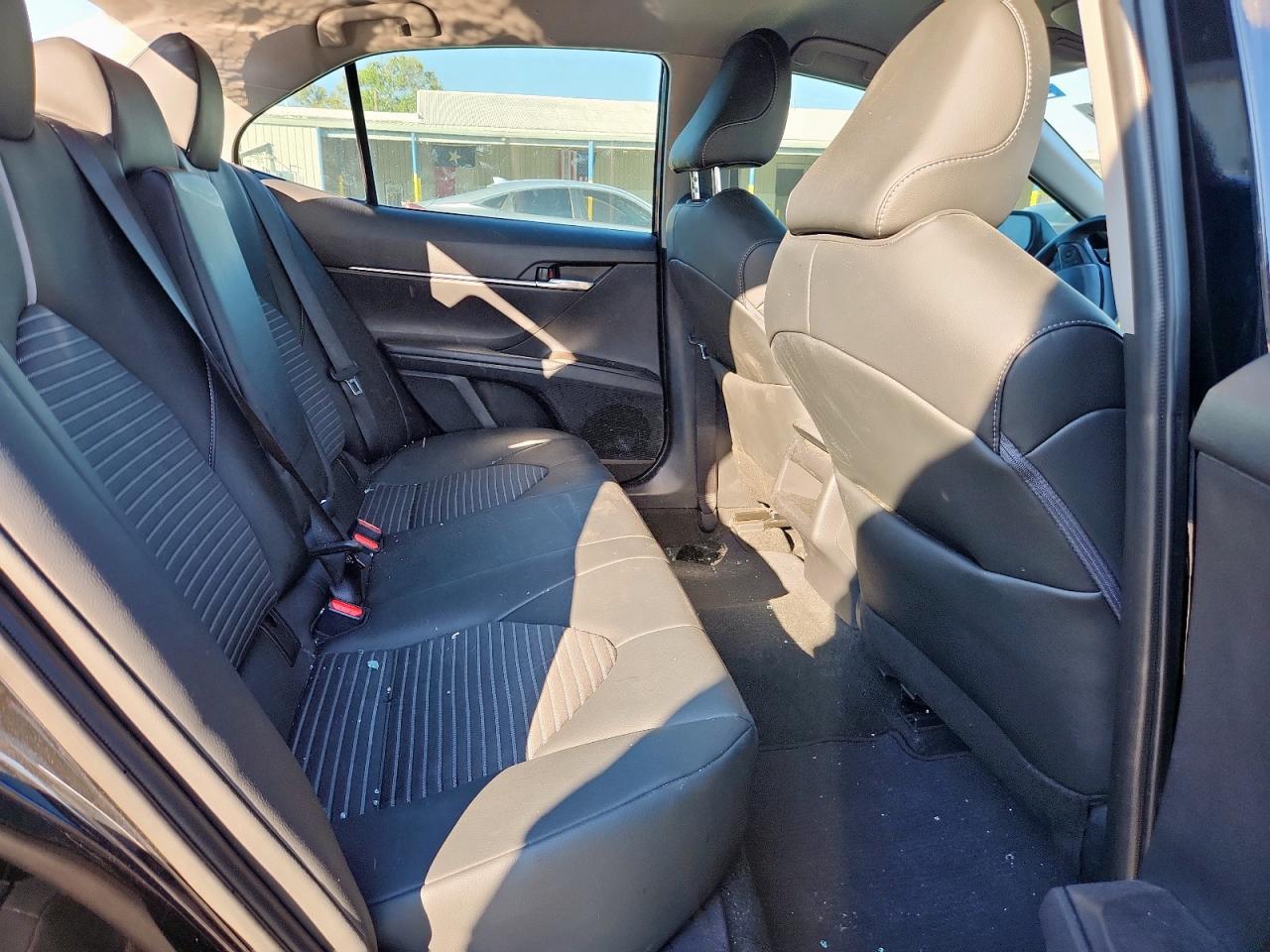 TOYOTA CAMRY SE NIGHT SHADE