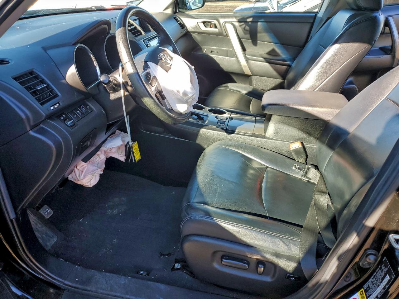 TOYOTA HIGHLANDER BASE