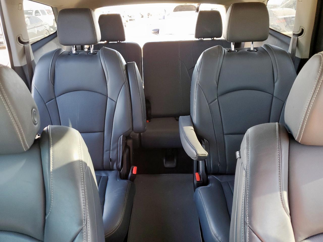 BUICK ENCLAVE ESSENCE