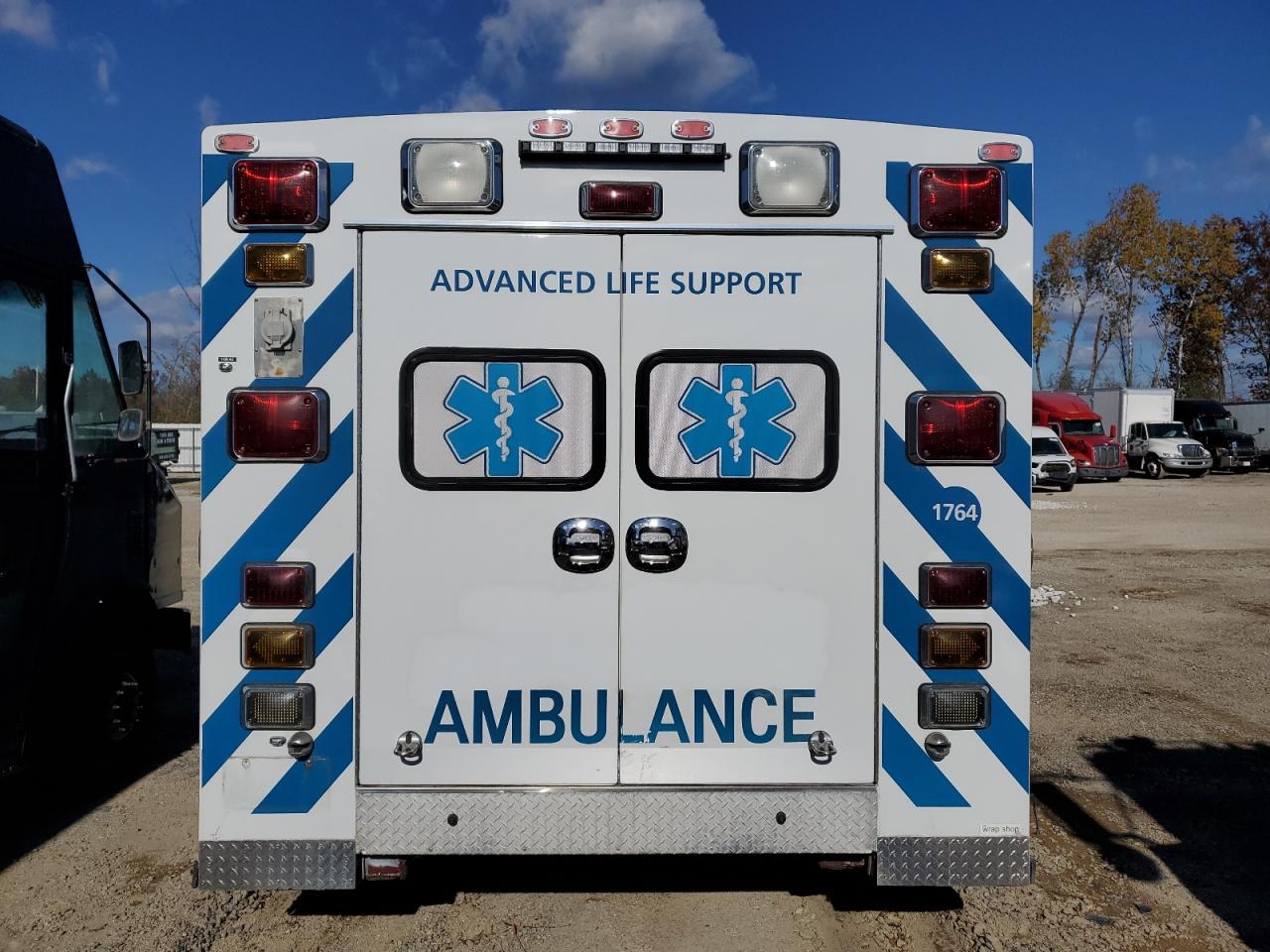 FORD ECONOLINE E450 SUPER DUTY CUTAWAY VAN