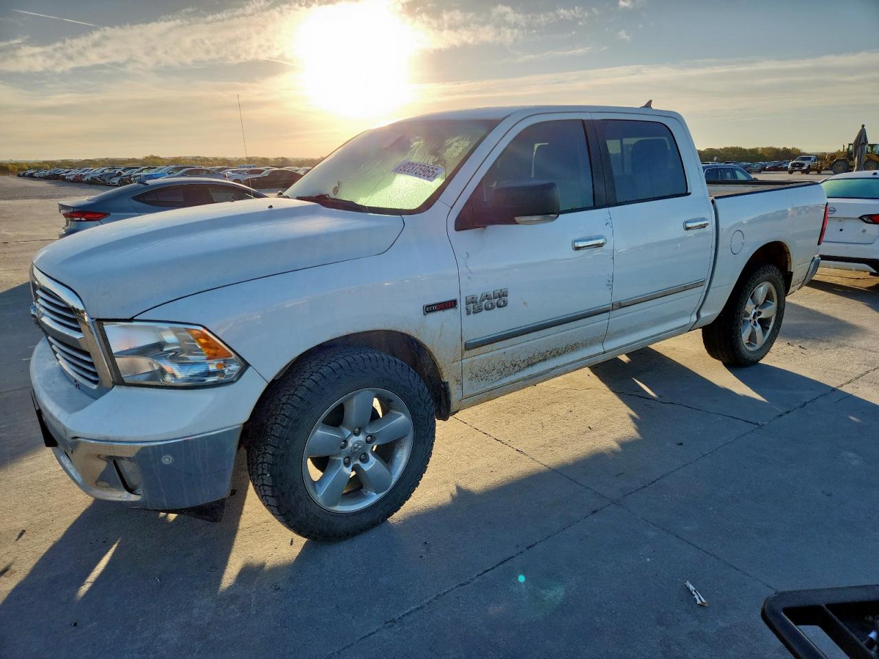 RAM 1500 SLT