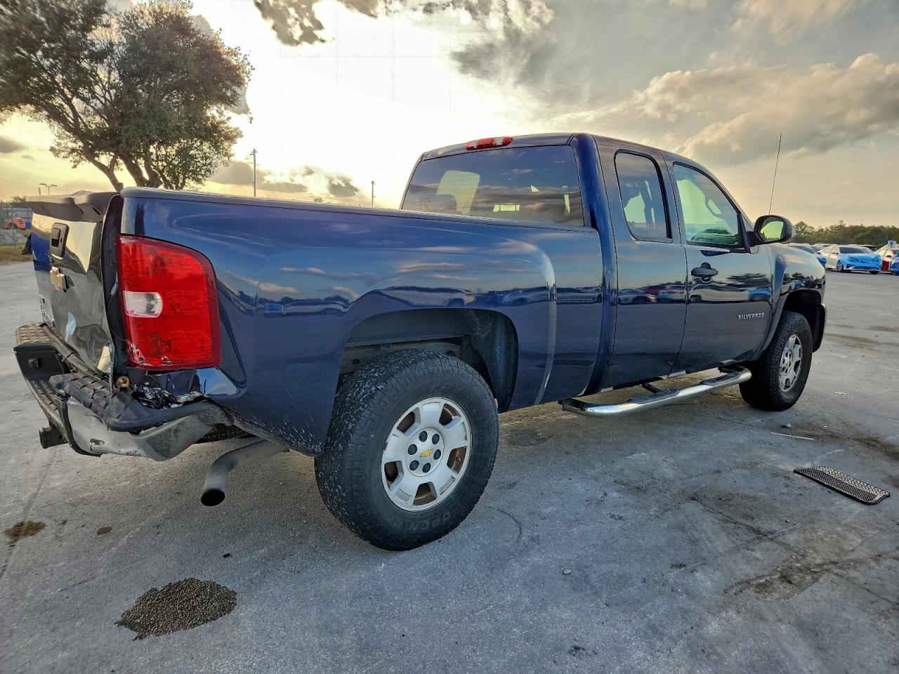 CHEVROLET SILVERADO K1500 LT