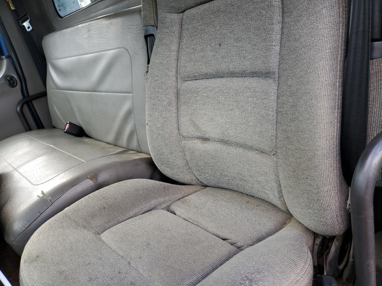 Lot #3292383281 2007 FREIGHTLINER M2 106 MED