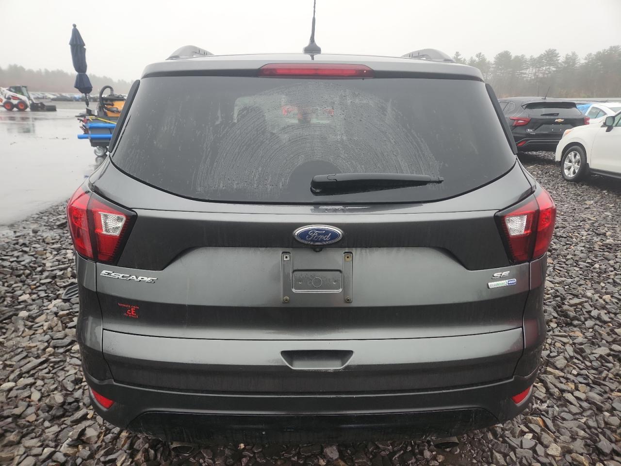 FORD ESCAPE SE