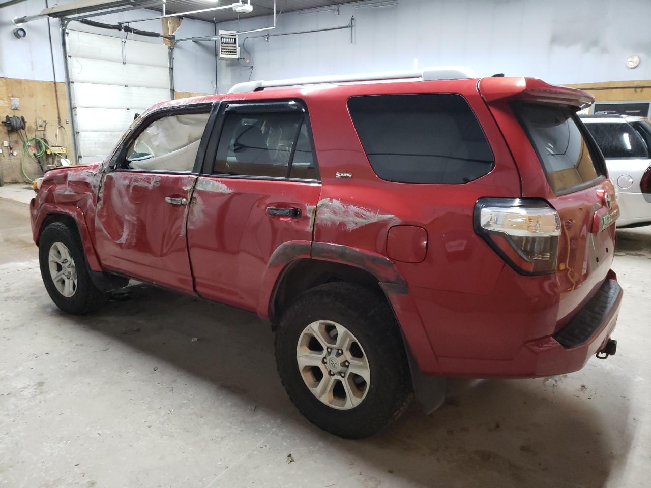 TOYOTA 4RUNNER SR5/SR5 PREMIUM
