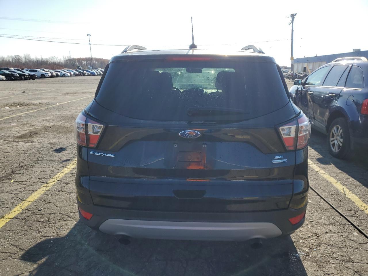 FORD ESCAPE SE