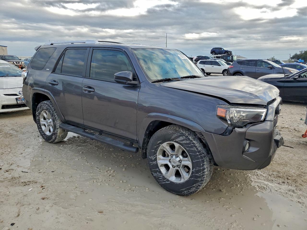 TOYOTA 4RUNNER SR5