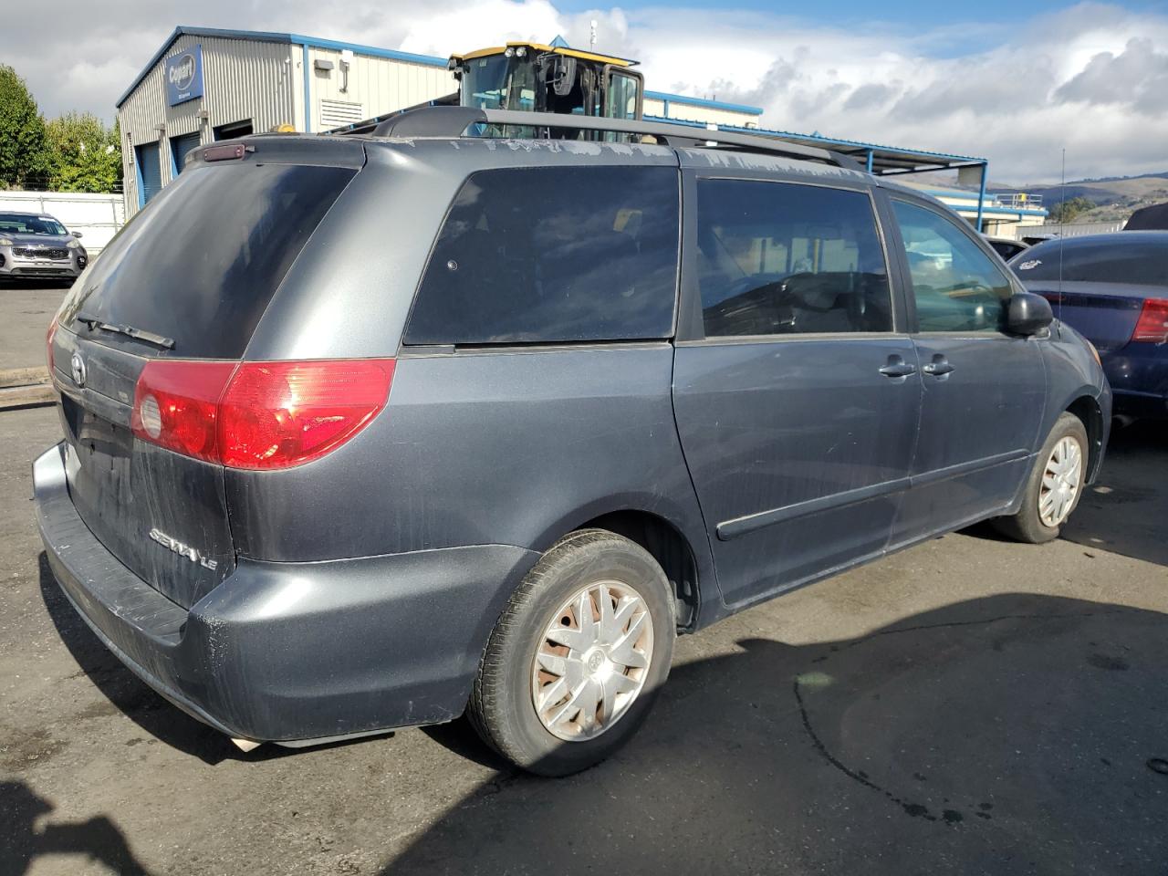 Lot #3290345810 2008 TOYOTA SIENNA CE
