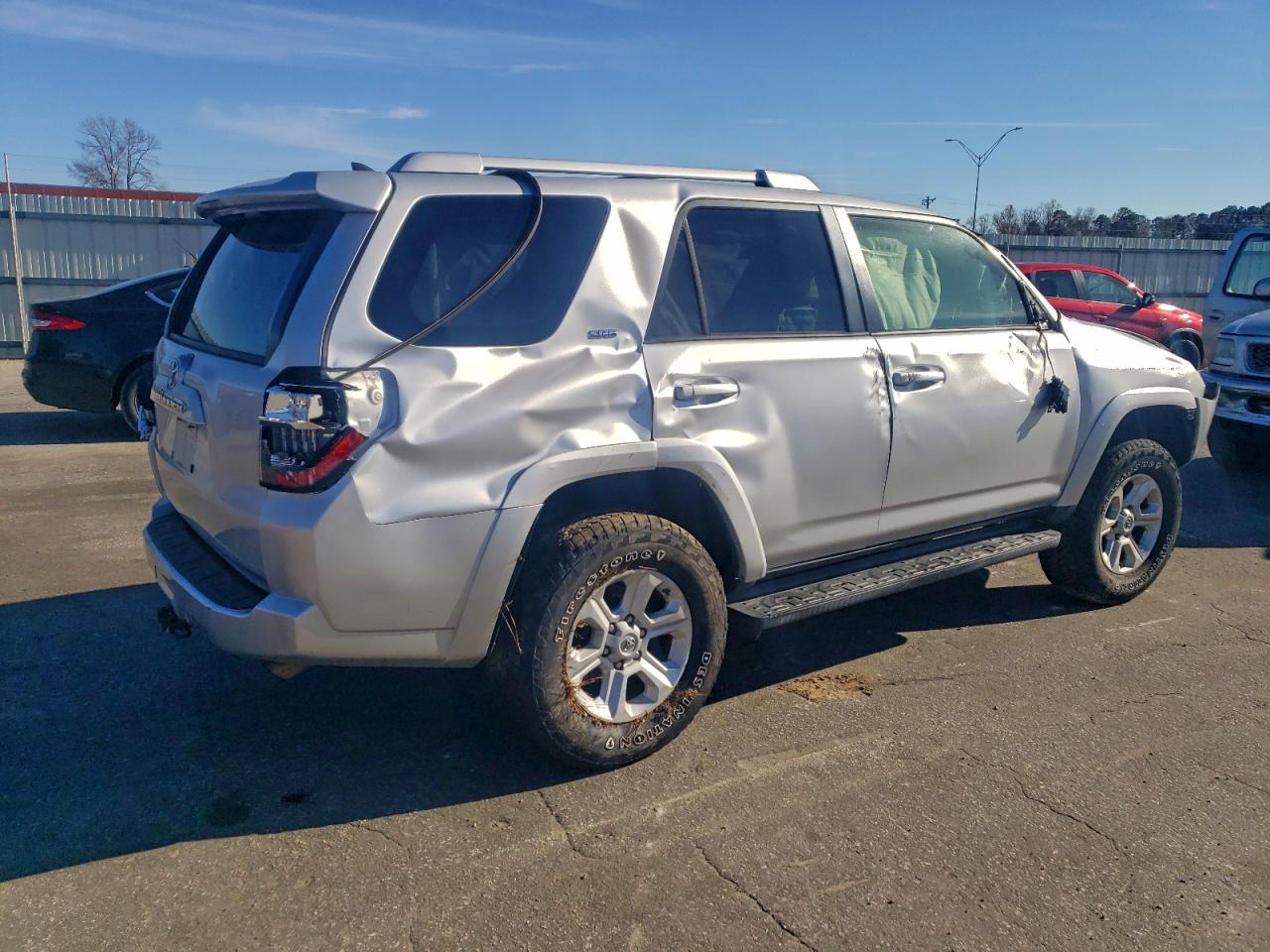 TOYOTA 4RUNNER SR5