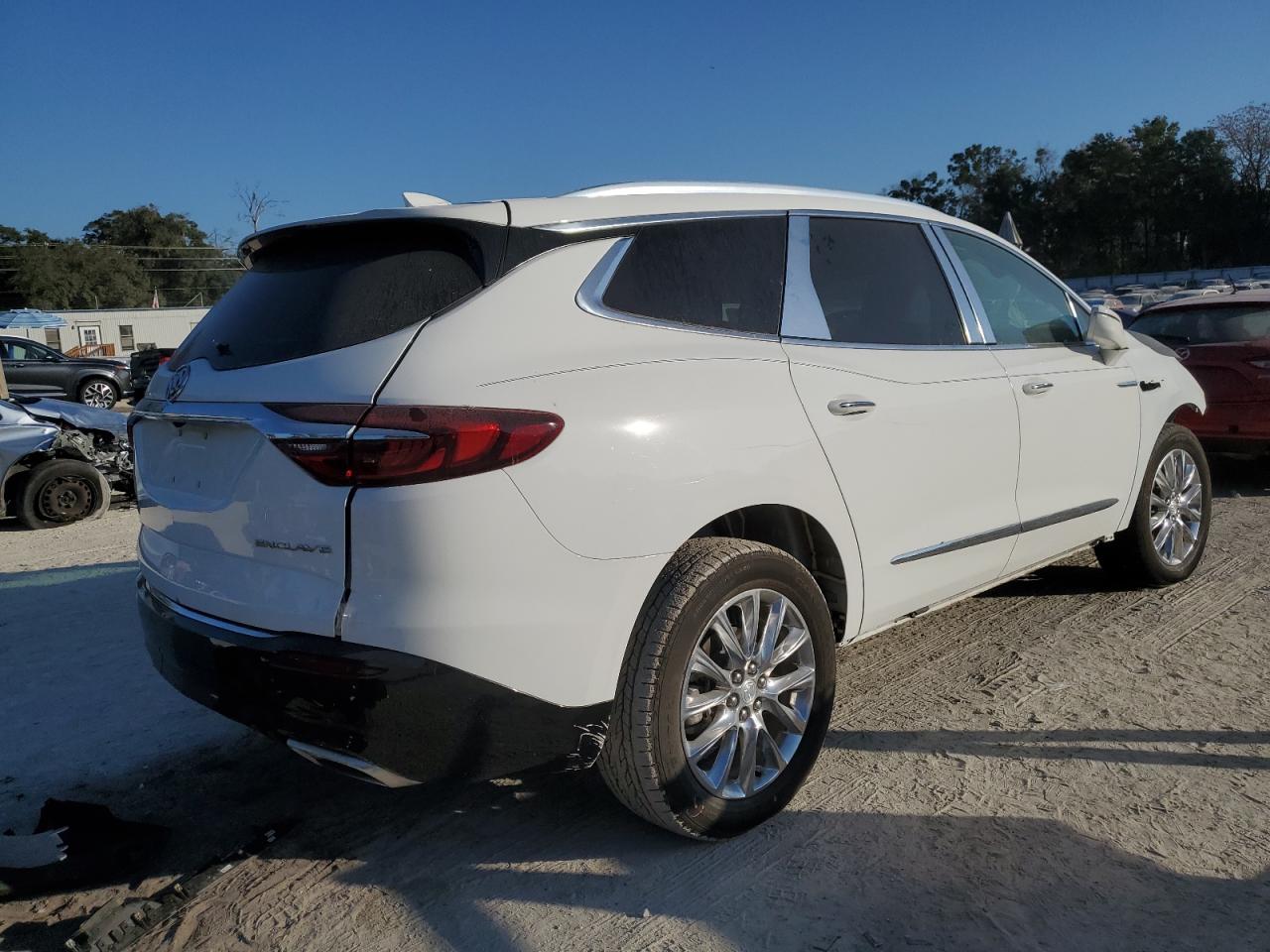 BUICK ENCLAVE ESSENCE