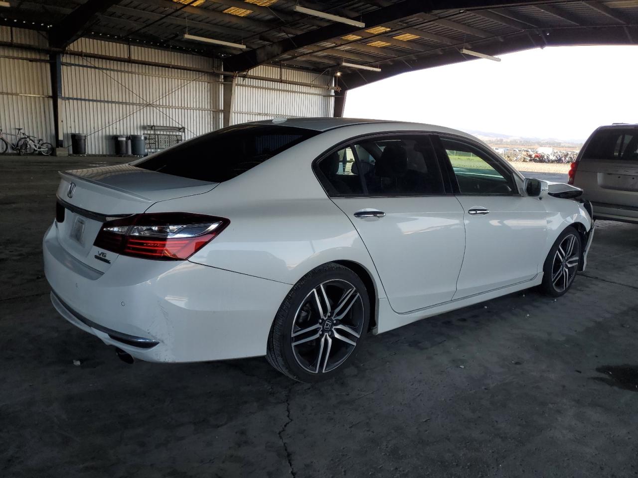 HONDA ACCORD TOURING