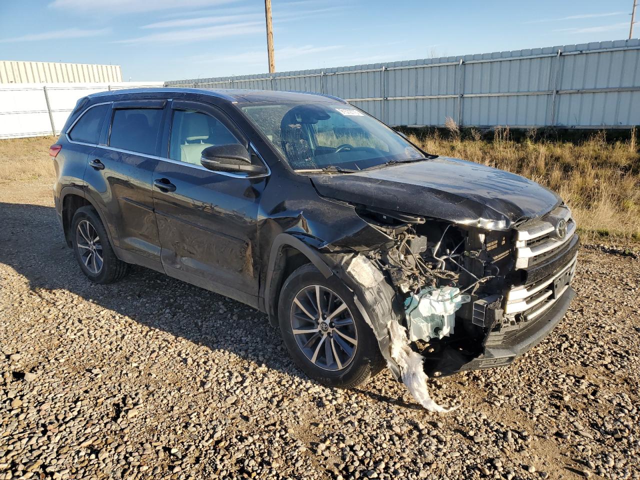 TOYOTA HIGHLANDER SE