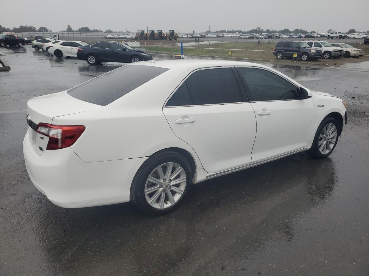 TOYOTA CAMRY HYBRID