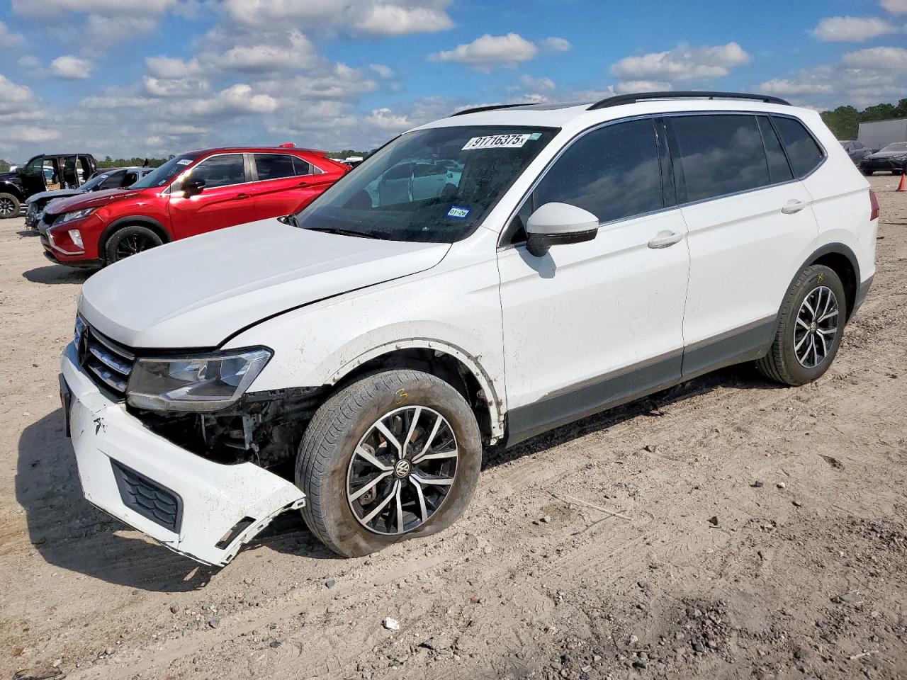 VOLKSWAGEN TIGUAN SE