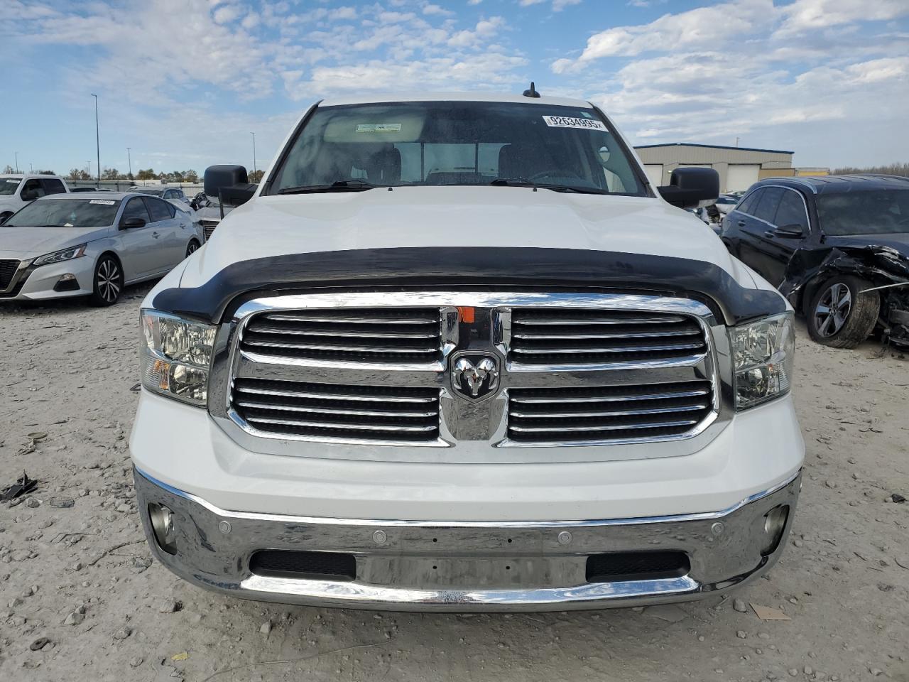 RAM 1500 SLT