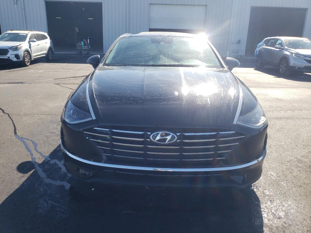 Lot #3302885965 2023 HYUNDAI SONATA SE