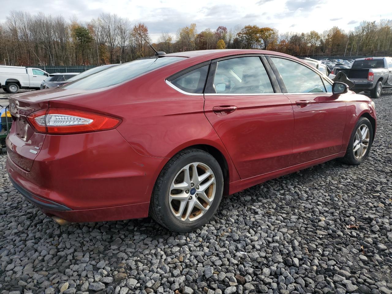 FORD FUSION SE