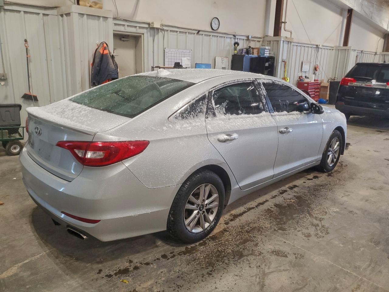 Lot #3302909053 2016 HYUNDAI SONATA SE